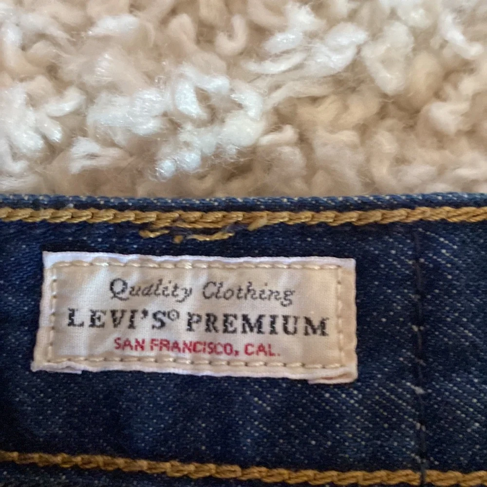 Levi Strauss Dad Jeans - Picture 5 of 12